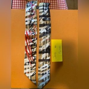 Burberry Graffiti Scarff